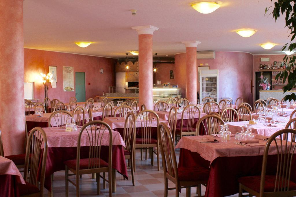 Hotel Monumento Certosa di Pavia Exterior photo